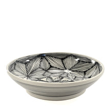 Load image into Gallery viewer, Fineline Star Bowl Plate