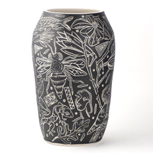 Load image into Gallery viewer, Daffodil Pangolin Vase