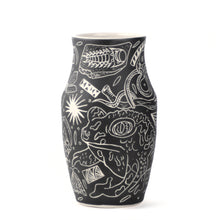Load image into Gallery viewer, Toad Vase