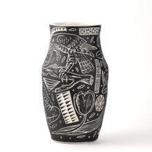 Load image into Gallery viewer, Toad Vase