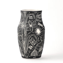 Load image into Gallery viewer, Toad Vase