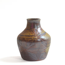 Load image into Gallery viewer, Dark Iron Star Bud Vase