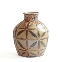 Load image into Gallery viewer, Bulb Dogwood Wood Fired Vase