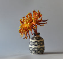 Load image into Gallery viewer, Favorite Bud Vase