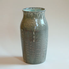 Load image into Gallery viewer, Scored Soda Vase