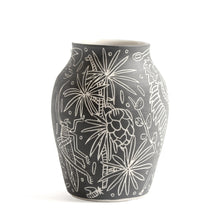 Load image into Gallery viewer, Seahorse Camel Vase