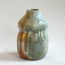 Load image into Gallery viewer, Shino Streak Bottle Vase